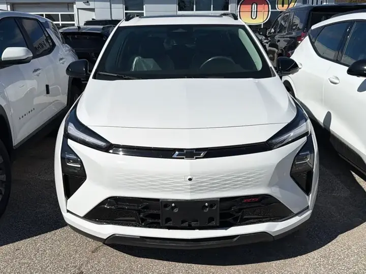 Chevrolet Bolt 2027 photo 2