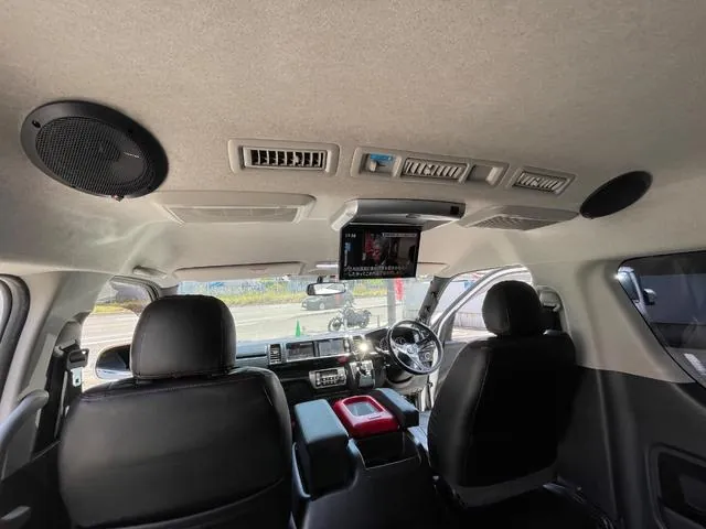 Toyota Hiace Wagon 2017 photo 3