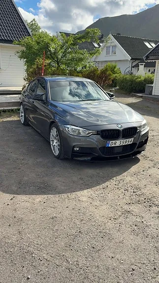 BMW 330E