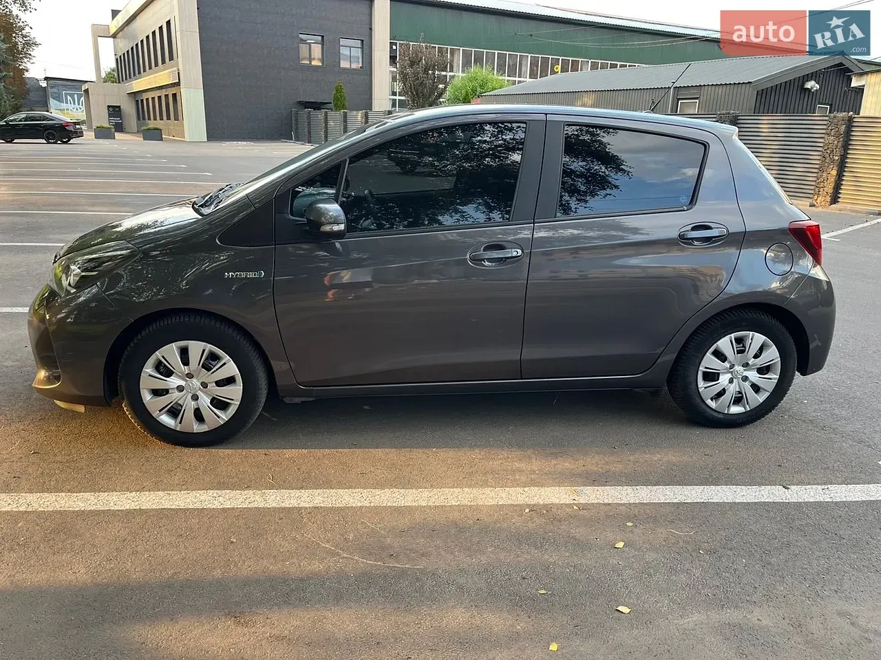 Toyota Yaris 2015 photo 5