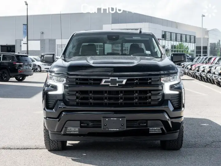 Chevrolet Silverado 1500 2024 photo 3
