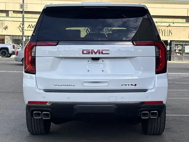 GMC Yukon Xl 2027 photo 5