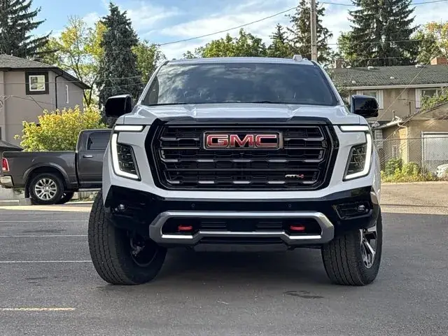 GMC Yukon Xl 2027 photo 4