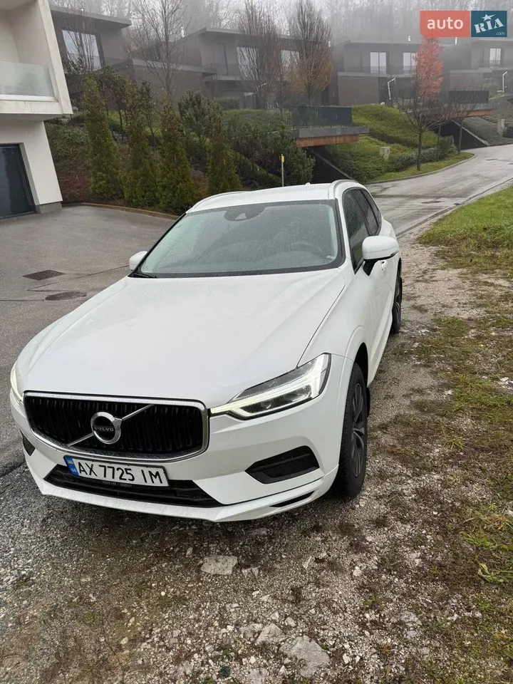 Volvo Xc60 2019 photo 3