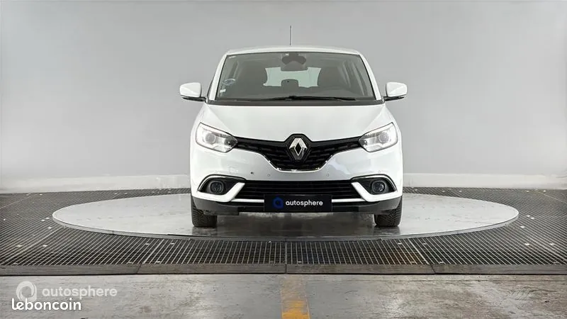 Renault Scenic 2018 photo 2