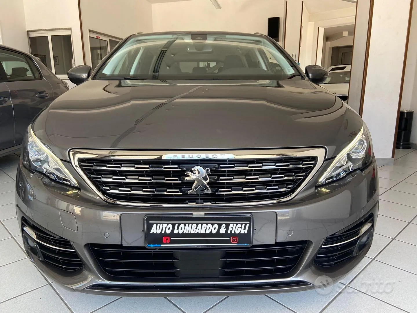 Peugeot 308 2021 photo 2
