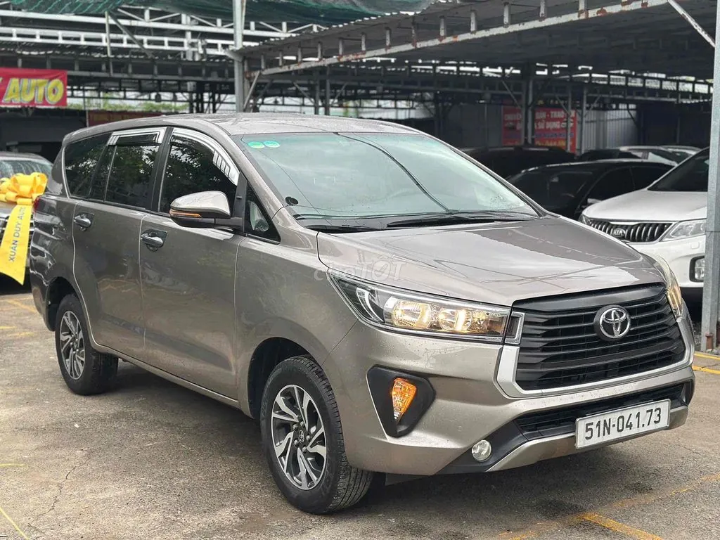Toyota Innova 2021 photo 2