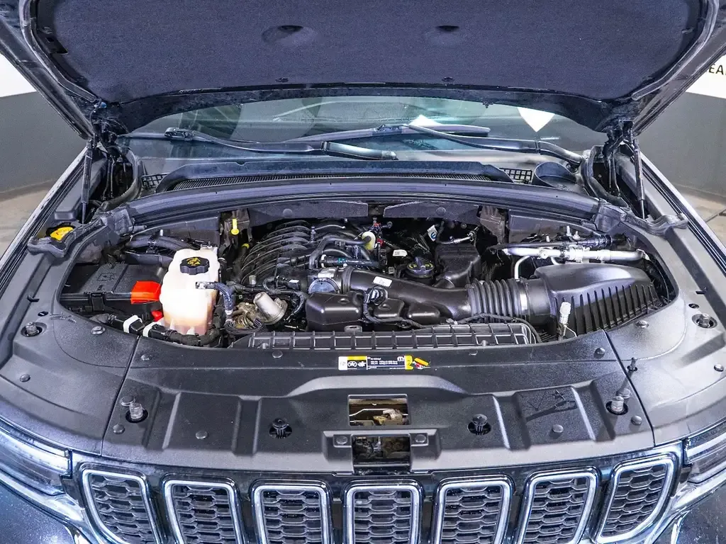 Jeep Grand Cherokee 2023 photo 4