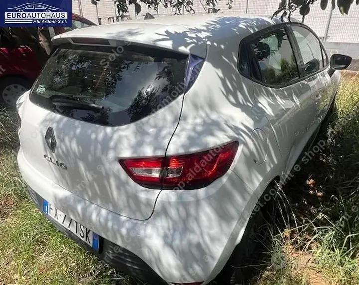 Renault Clio 2019 photo 2