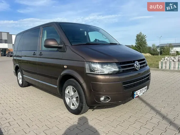 Volkswagen Multivan 2014 photo 5
