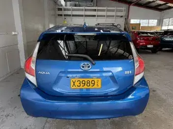 Toyota Aqua 2016 photo 5