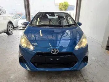 Toyota Aqua 2016 photo 3