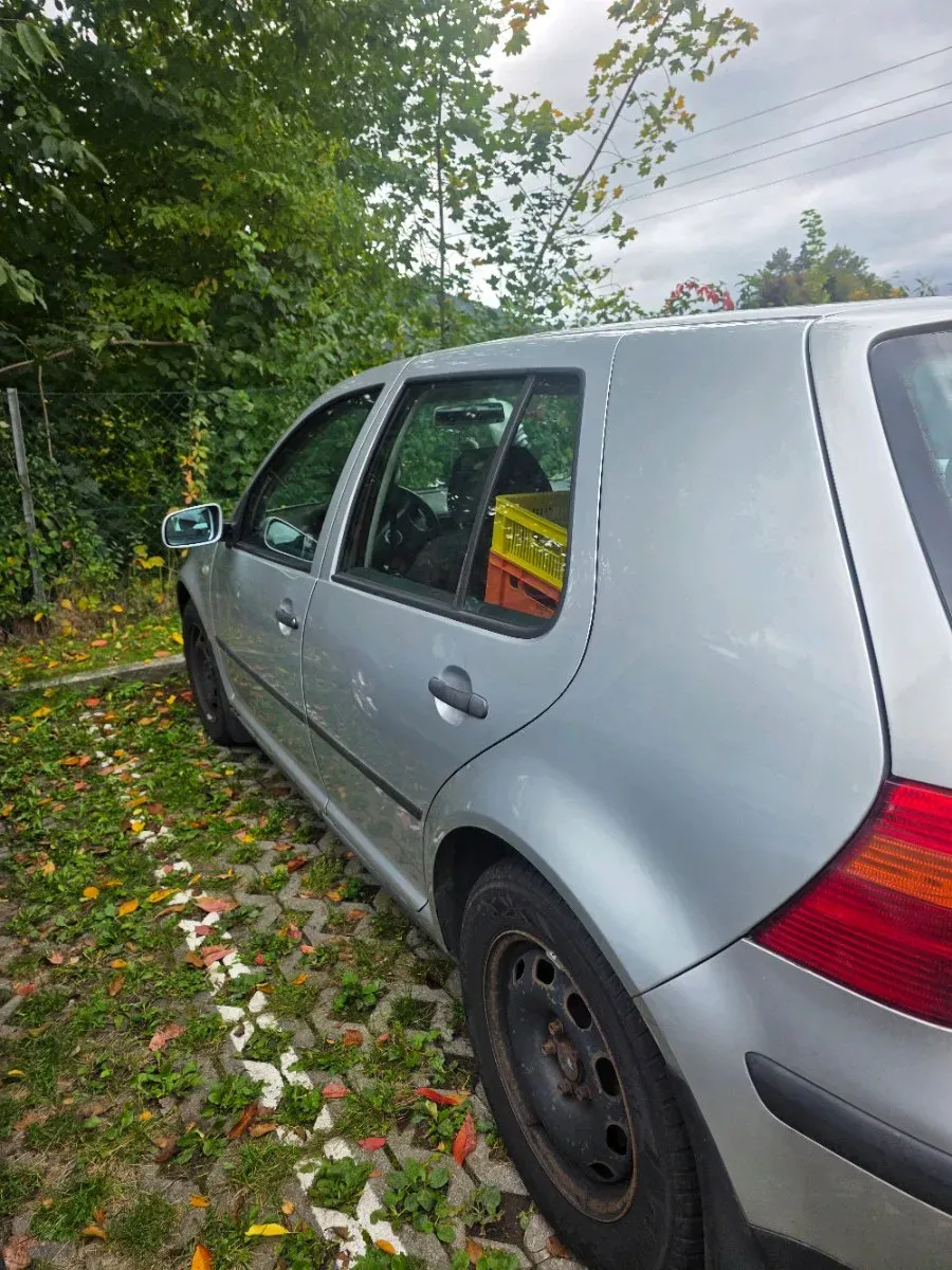 Volkswagen Golf 2000 photo 3