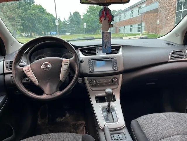 Nissan Sentra 2014 photo 4