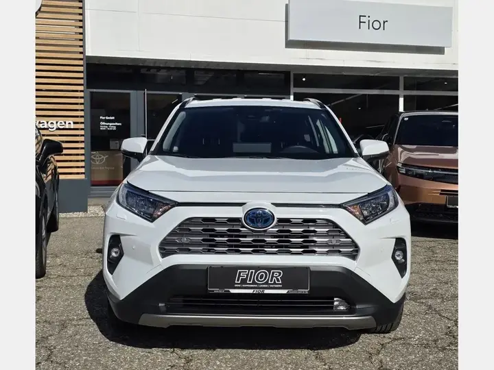 Toyota Rav4 2025 photo 2