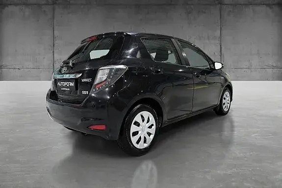 Toyota Yaris 2013 photo 5