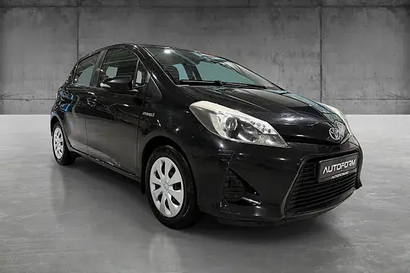 Toyota Yaris 2013 photo 3