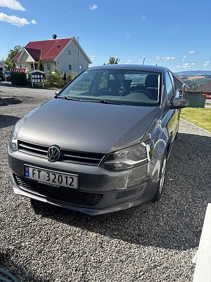 Volkswagen Polo 2010 photo 2