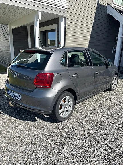 Volkswagen Polo 2010 photo 3