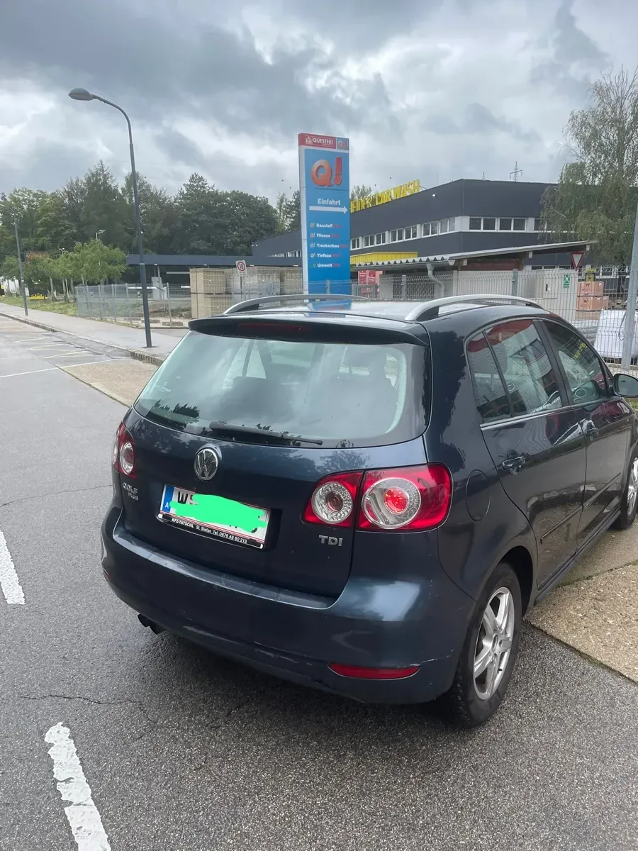 Volkswagen Golf 2009 photo 3