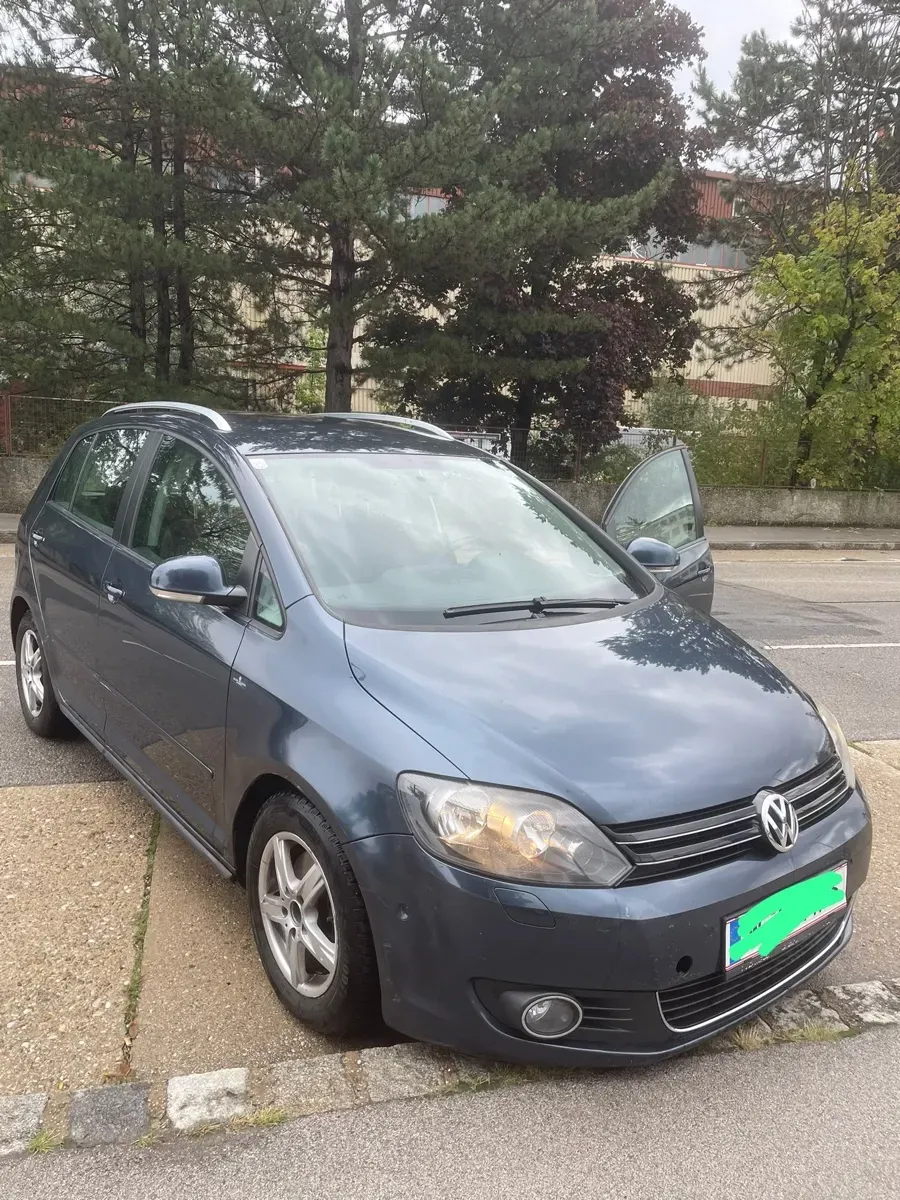 Volkswagen Golf 2009 photo 2