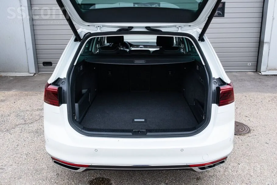 Volkswagen Passat 2022 photo 5