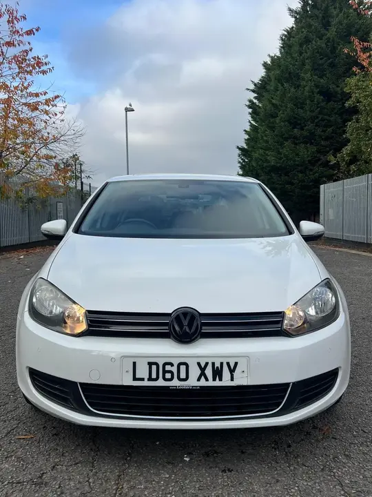 Volkswagen Golf 2010 photo 3