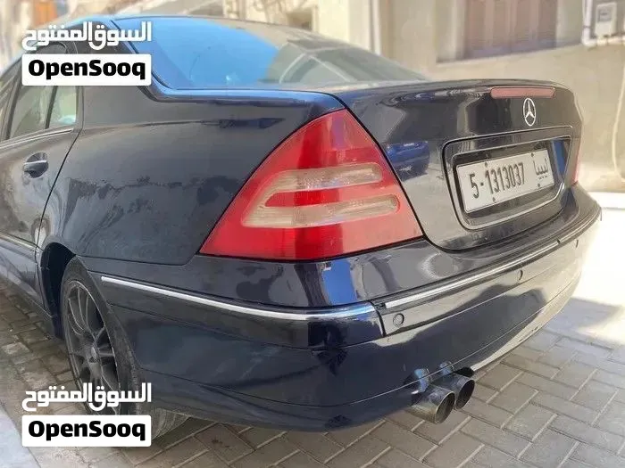 Mercedes-Benz C-Class 2006 photo 3