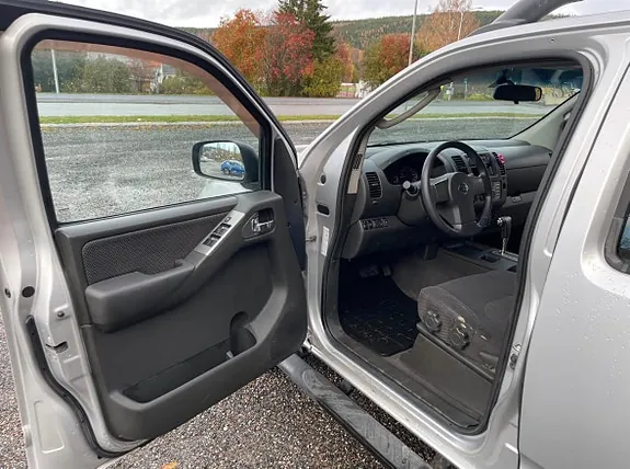 Nissan Navara 2006 photo 5
