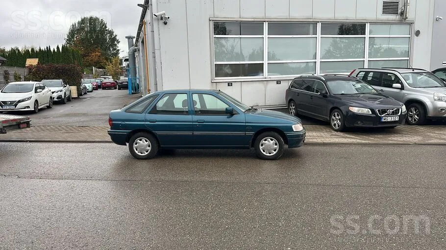 Ford Escort 1994 photo 3