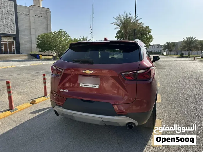Chevrolet Blazer 2021 photo 2