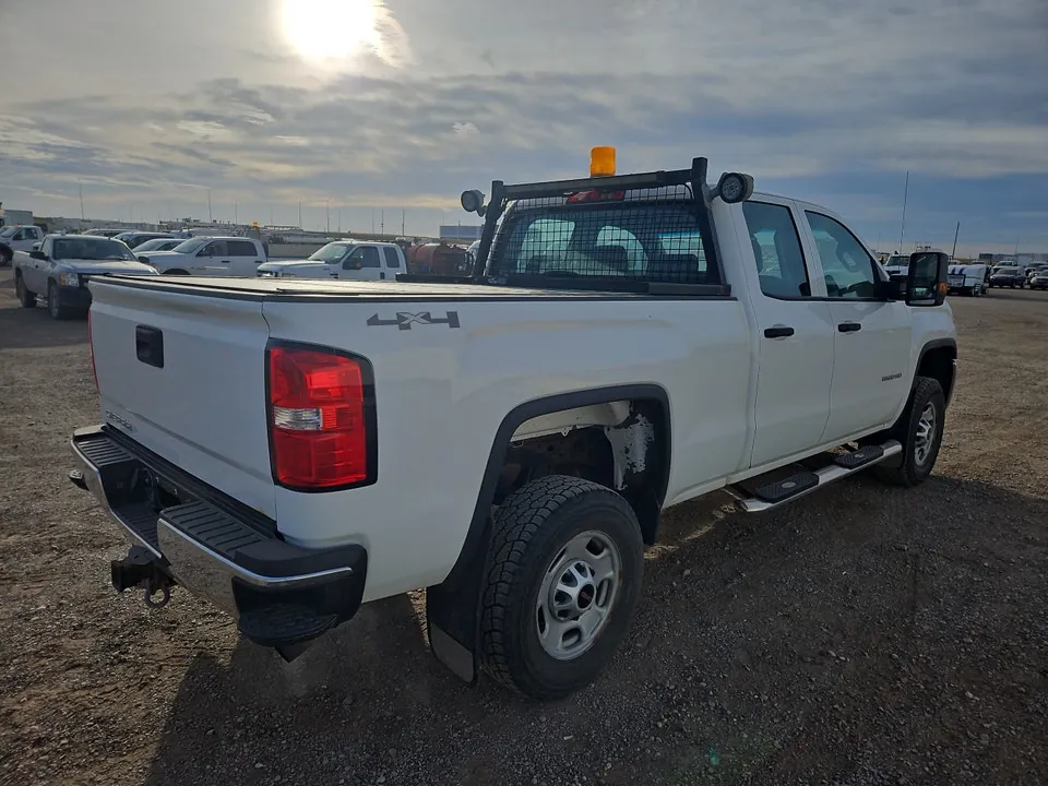 GMC Sierra 2500Hd 2015 photo 4