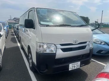 Toyota Hiace 2022 photo 5