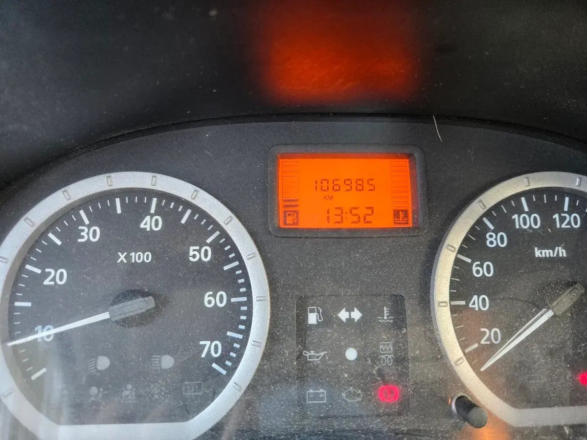 Dacia Logan 2007 photo 2