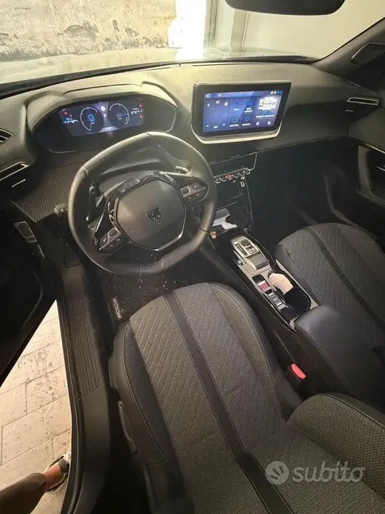Peugeot 2008 2025 photo 5