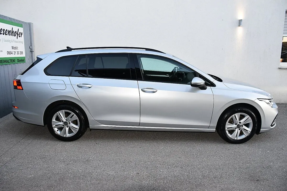 Volkswagen Golf 2022 photo 3
