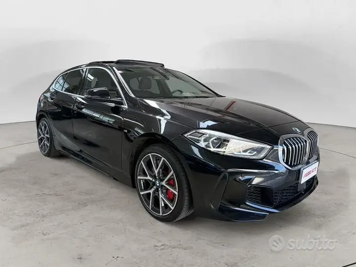 BMW 1 Series 2024 photo 3