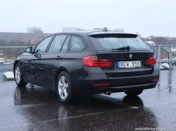 BMW 318 2012 photo 3