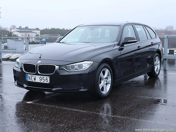 BMW 318 2012 photo 2