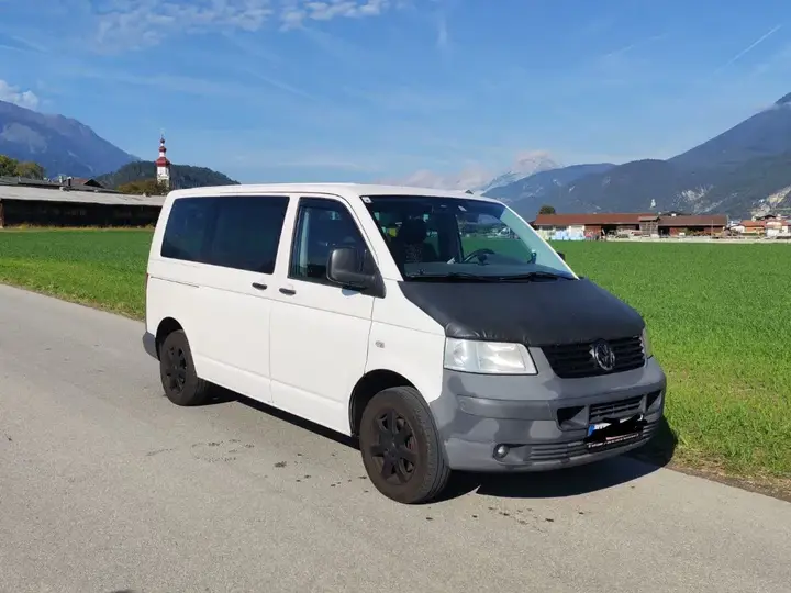 Volkswagen Caravelle