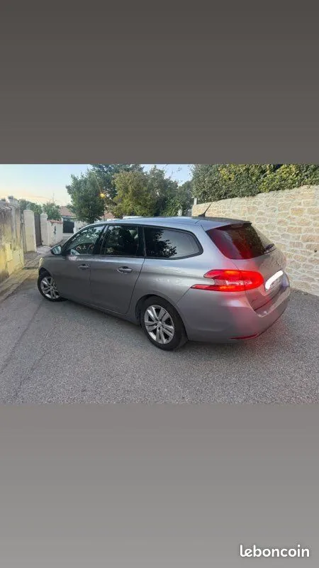 Peugeot 308 2019 photo 3