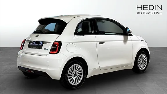 Fiat 500E 2023 photo 2