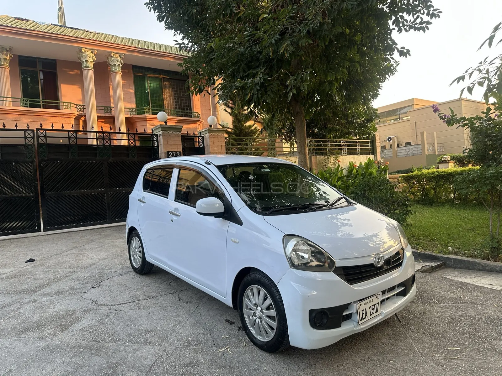 Daihatsu Mira