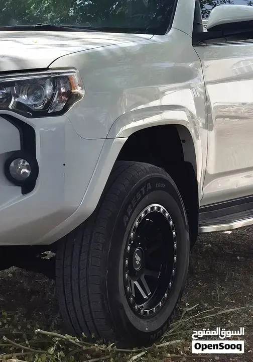 Toyota 4 Runner 2019 photo 3