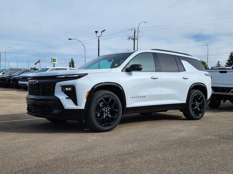 Chevrolet Traverse 2026 photo 2