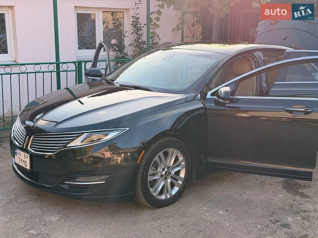 Lincoln Mkz 2014 photo 2