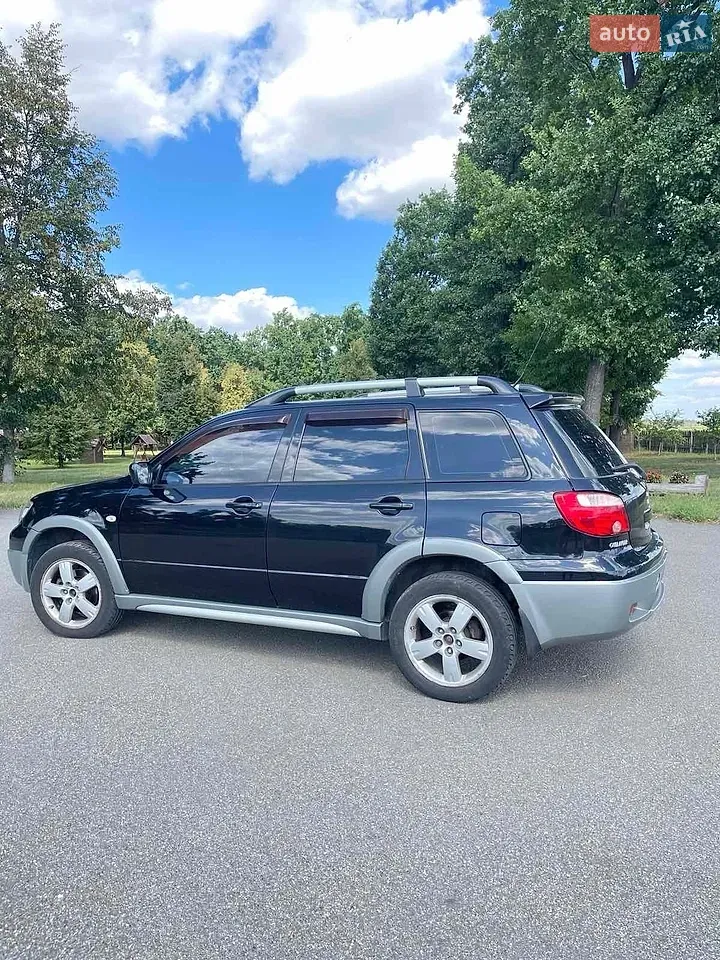 Mitsubishi Outlander 2006 photo 5