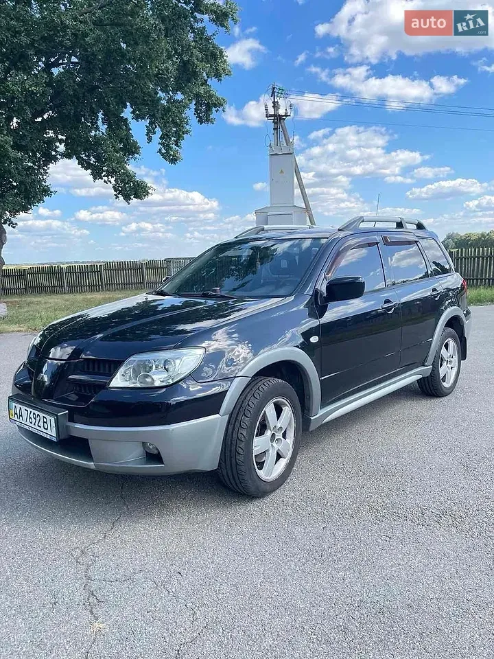 Mitsubishi Outlander 2006 photo 3