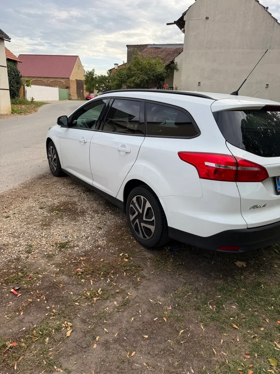 Ford Focus 2016 photo 3