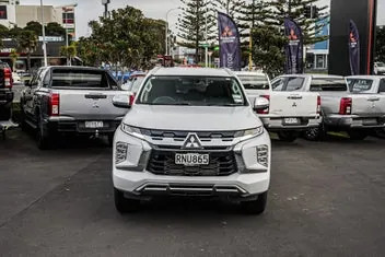 Mitsubishi Pajero Sport 2026 photo 5